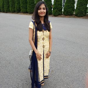 Meet your Posher, Divya